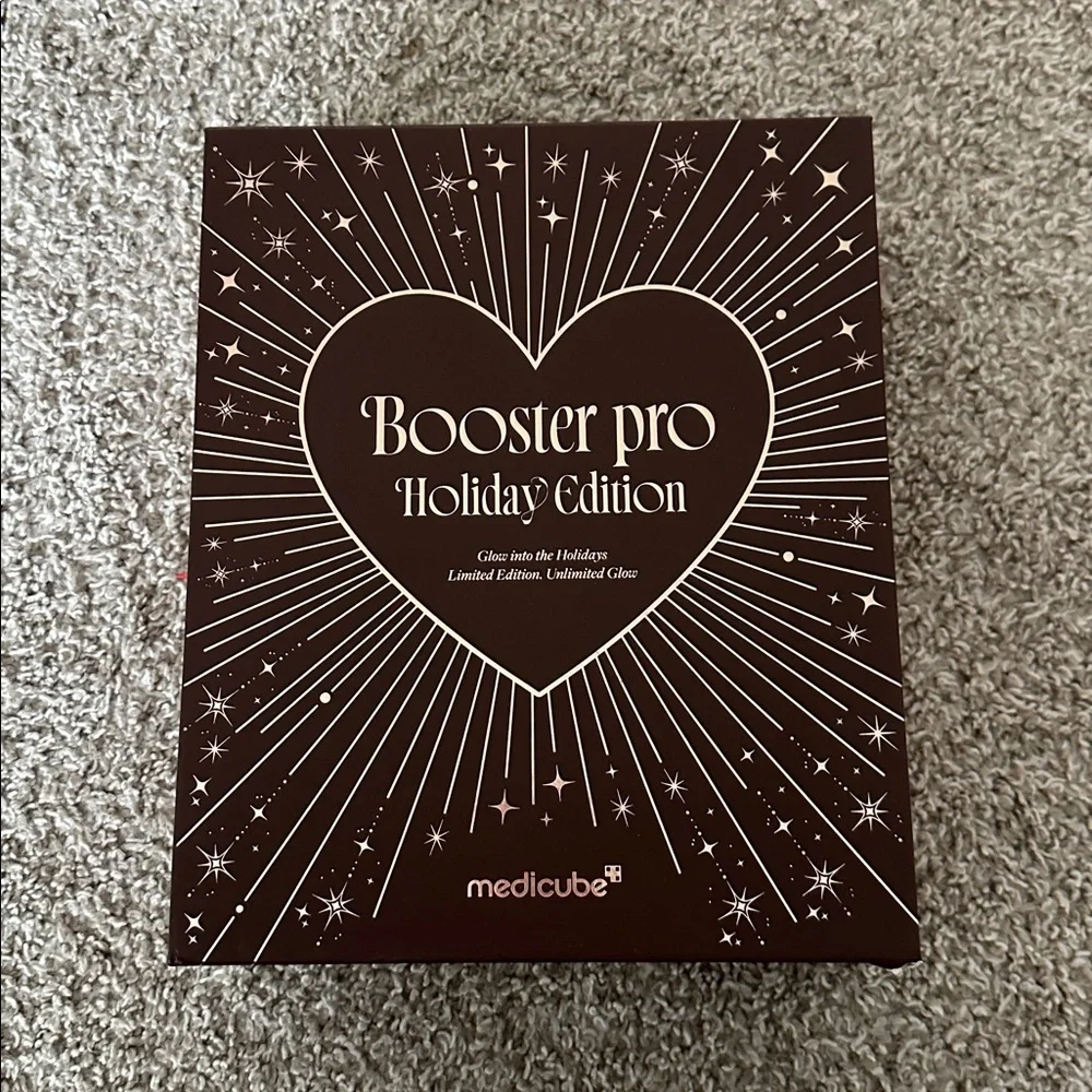 Medicube Booster Pro Holiday Edition Skincare Set - Picture 5 of 6
